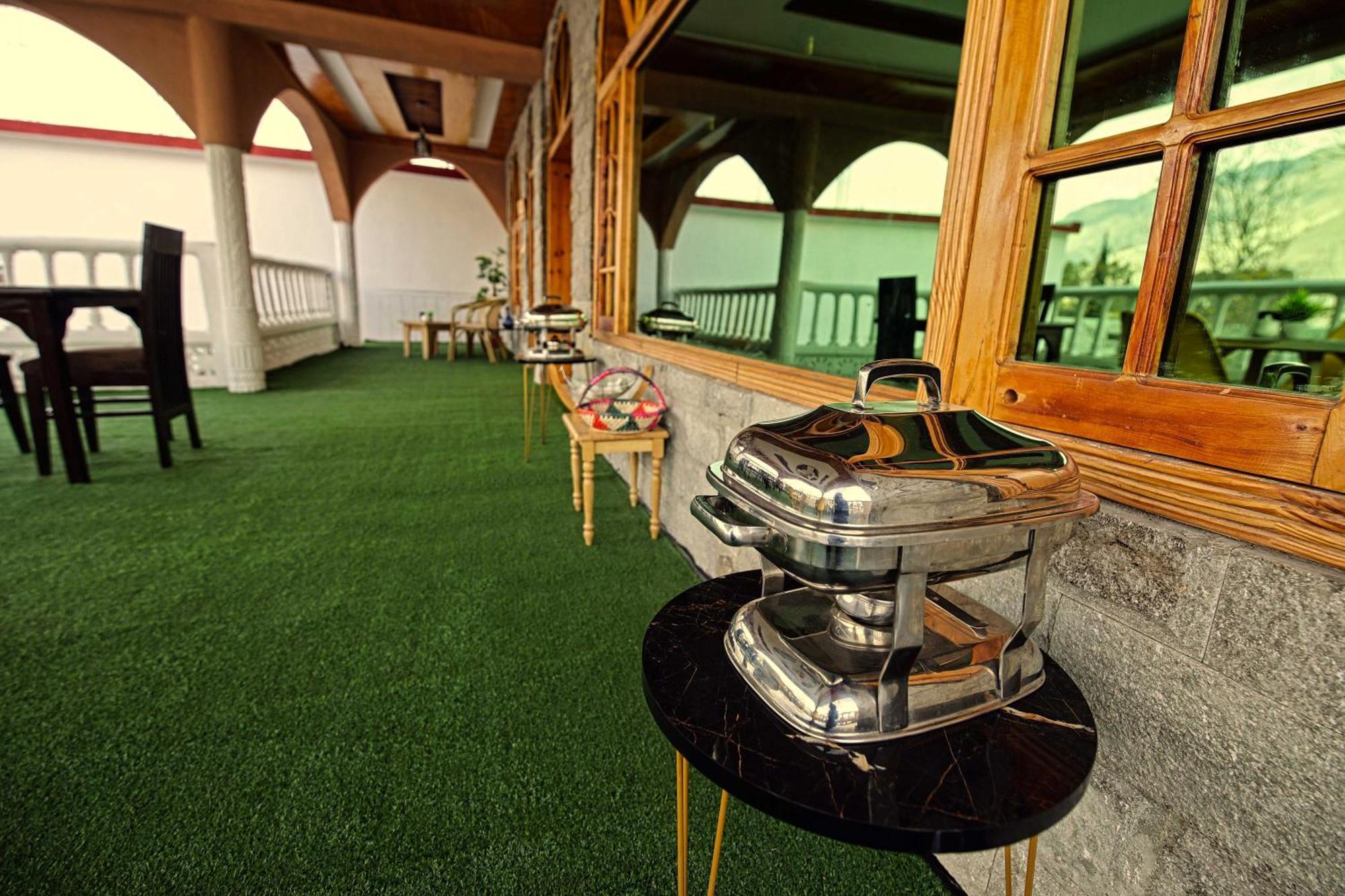 Oak Residency Hotel Gilgit Bagian luar foto