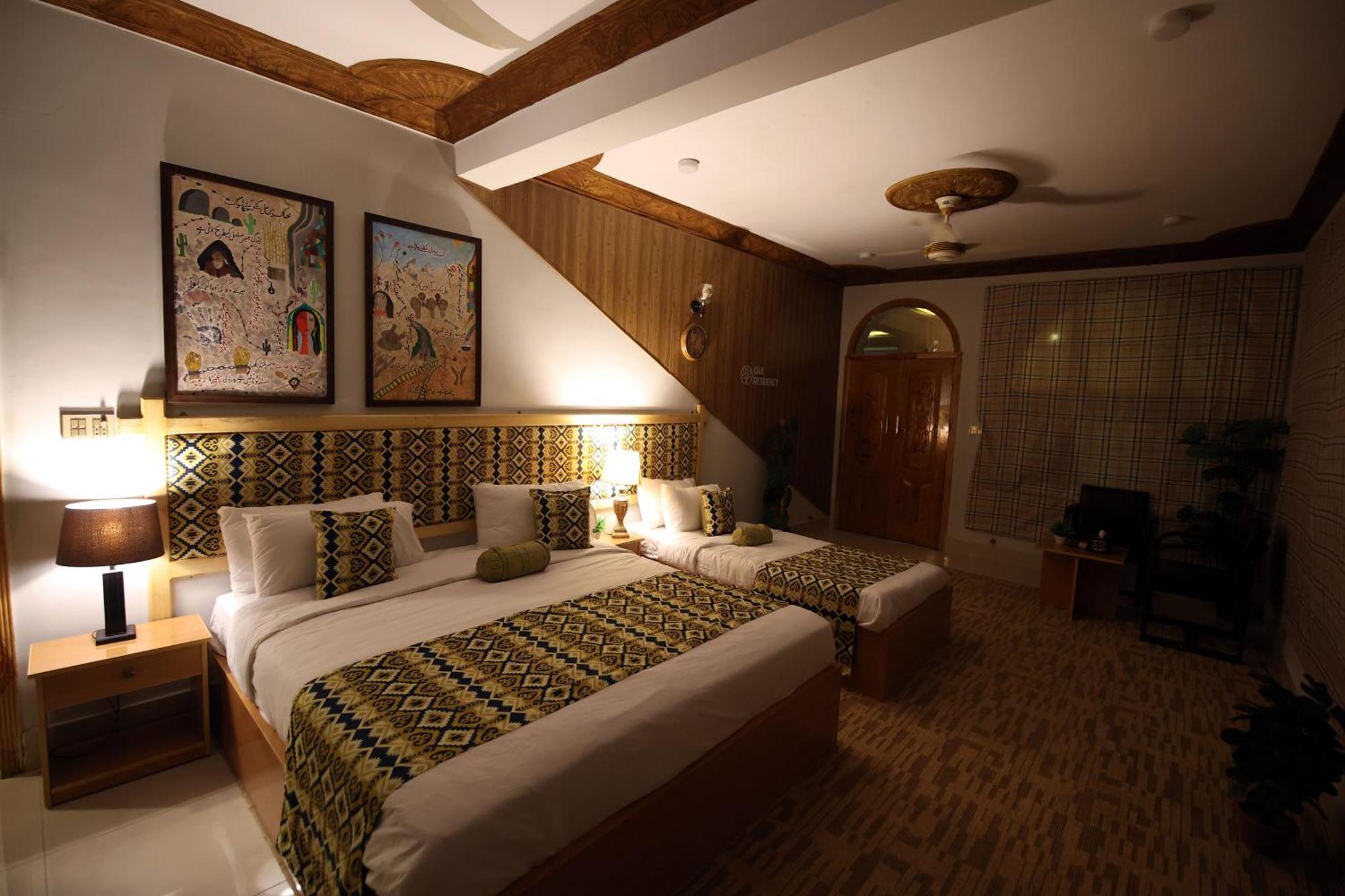 Oak Residency Hotel Gilgit Bagian luar foto